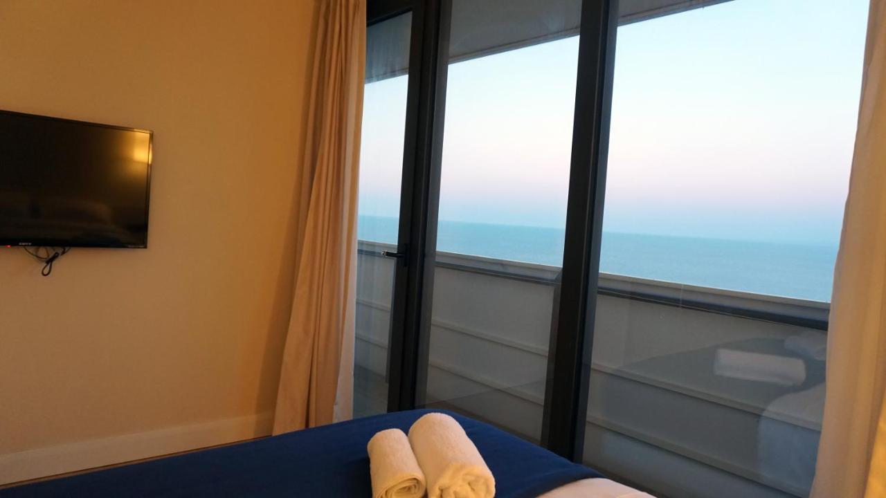 Trip Batumi Aparthotel Exterior foto