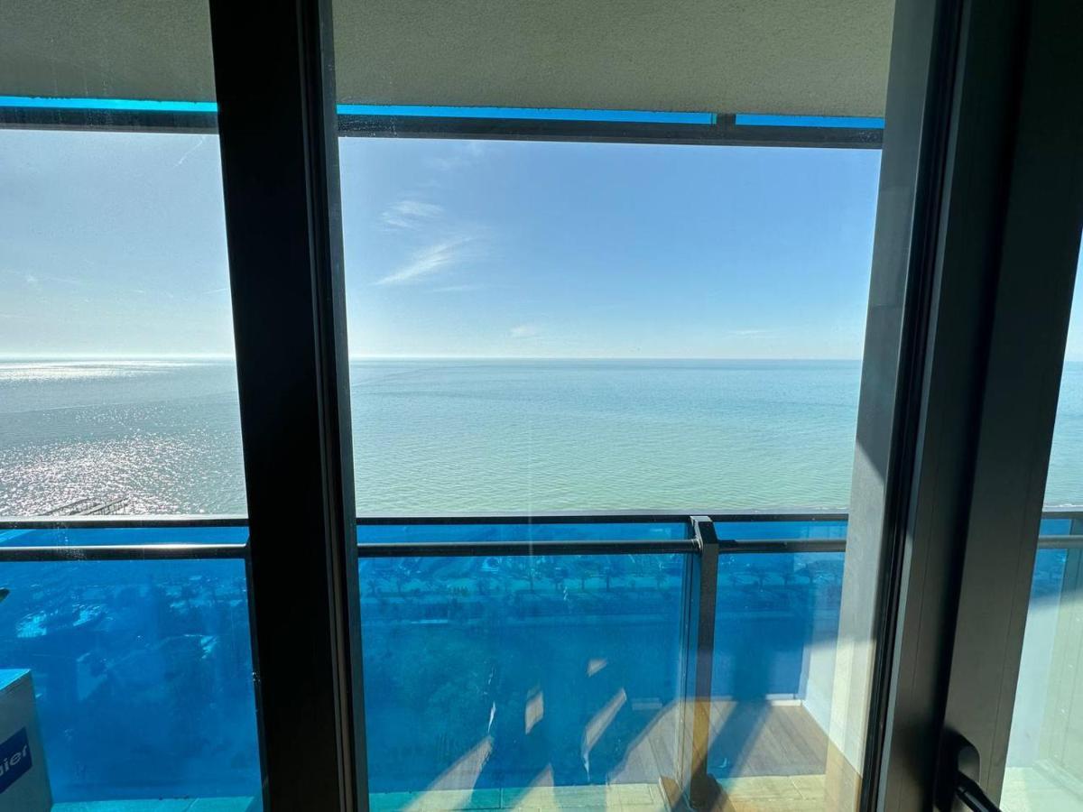 Trip Batumi Aparthotel Exterior foto